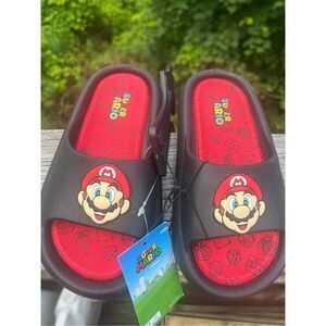 Super Mario Boys Slides Sz 2 Little Boys NWT